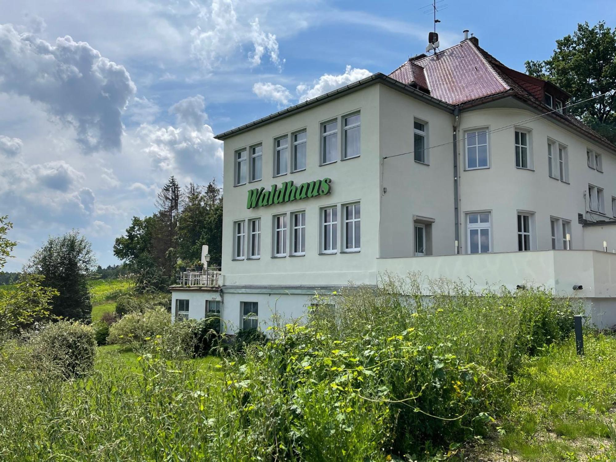 Waldhaus Pulsnitz Hotel Екстериор снимка